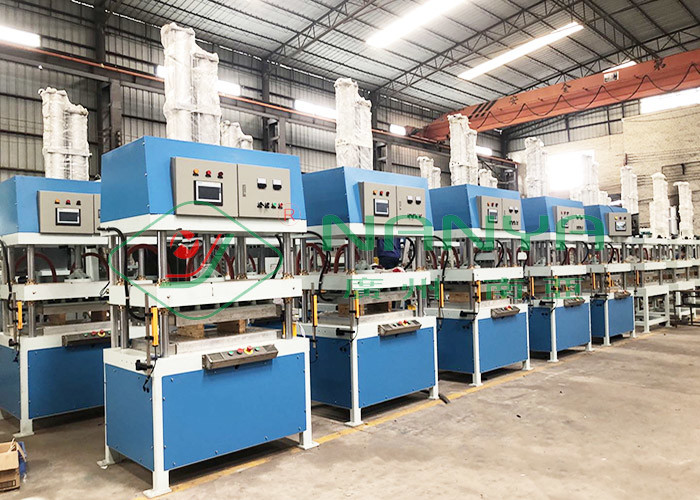 ढाला पल्प औद्योगिक पैकेज के लिए सही आकार गीला गर्म प्रेस मशीन