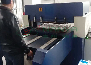 उच्च दबाव के साथ पेपर पल्प मोल्डिंग एज ट्रिमिंग / एज कटिंग मशीन